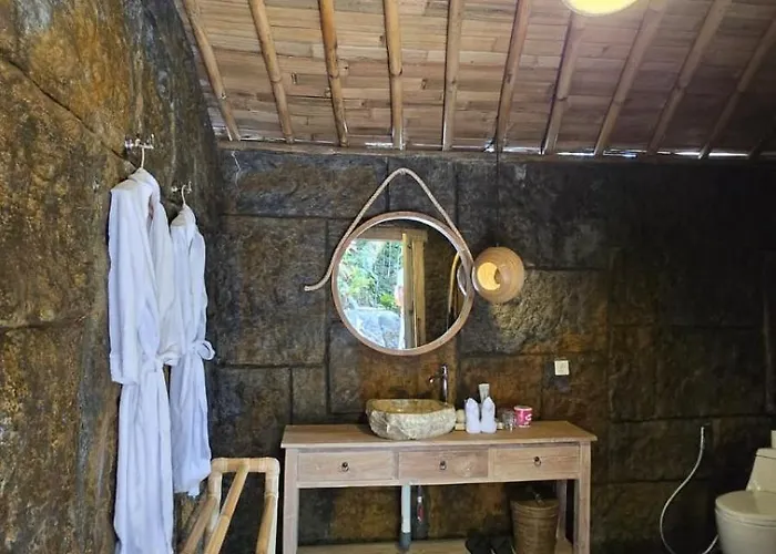 Bamboo House#2 *